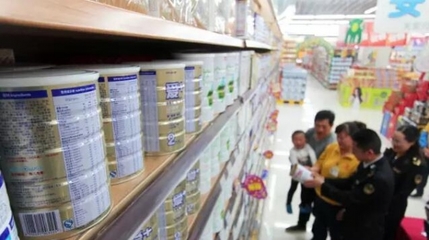 國務院一周新政聚焦嬰幼兒配方乳粉，嚴把質(zhì)量安全關