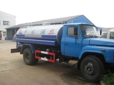 讓城市更清潔 高品質(zhì)16噸灑水車和25噸運(yùn)水車一站式訂購服務(wù)（聯(lián)系熱線 15172780977）